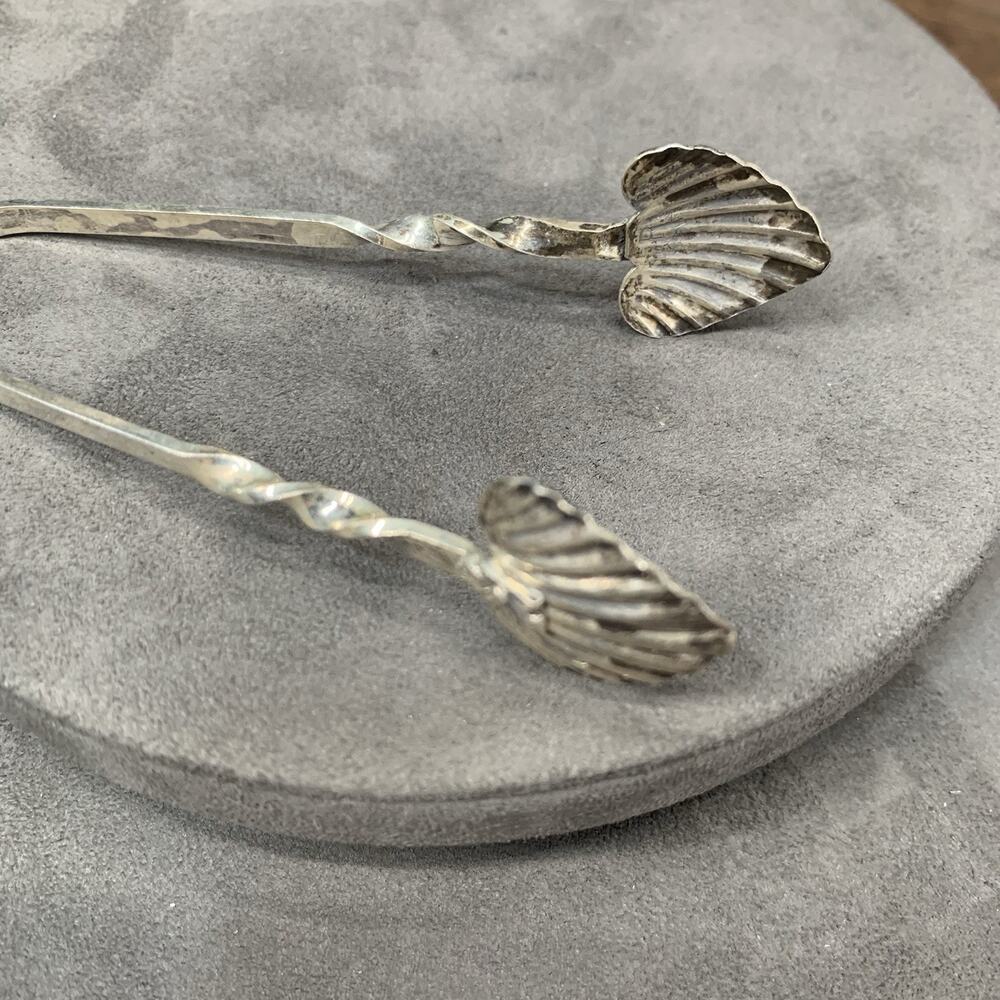 Vintage “R” Sterling Silver Heart Clam Shell Twisted Handle Sugar Cube Tongs 3”